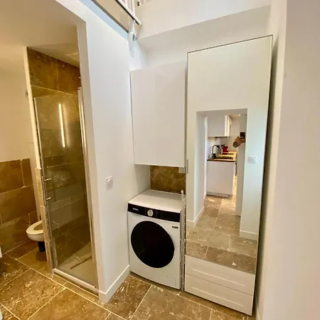 Chaleureux Et Lumineux Centre Historique Apartment Nimes